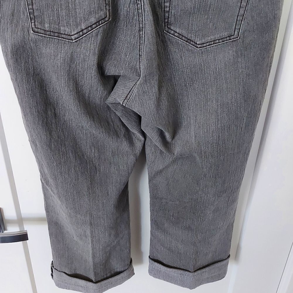 ROADRUNNER CAPRI JEANS - Picture 6 of 13
